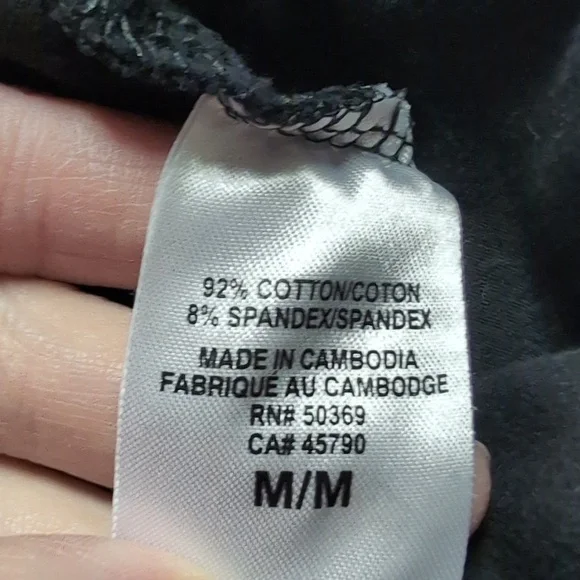 Black Capri pants - Picture 4 of 7